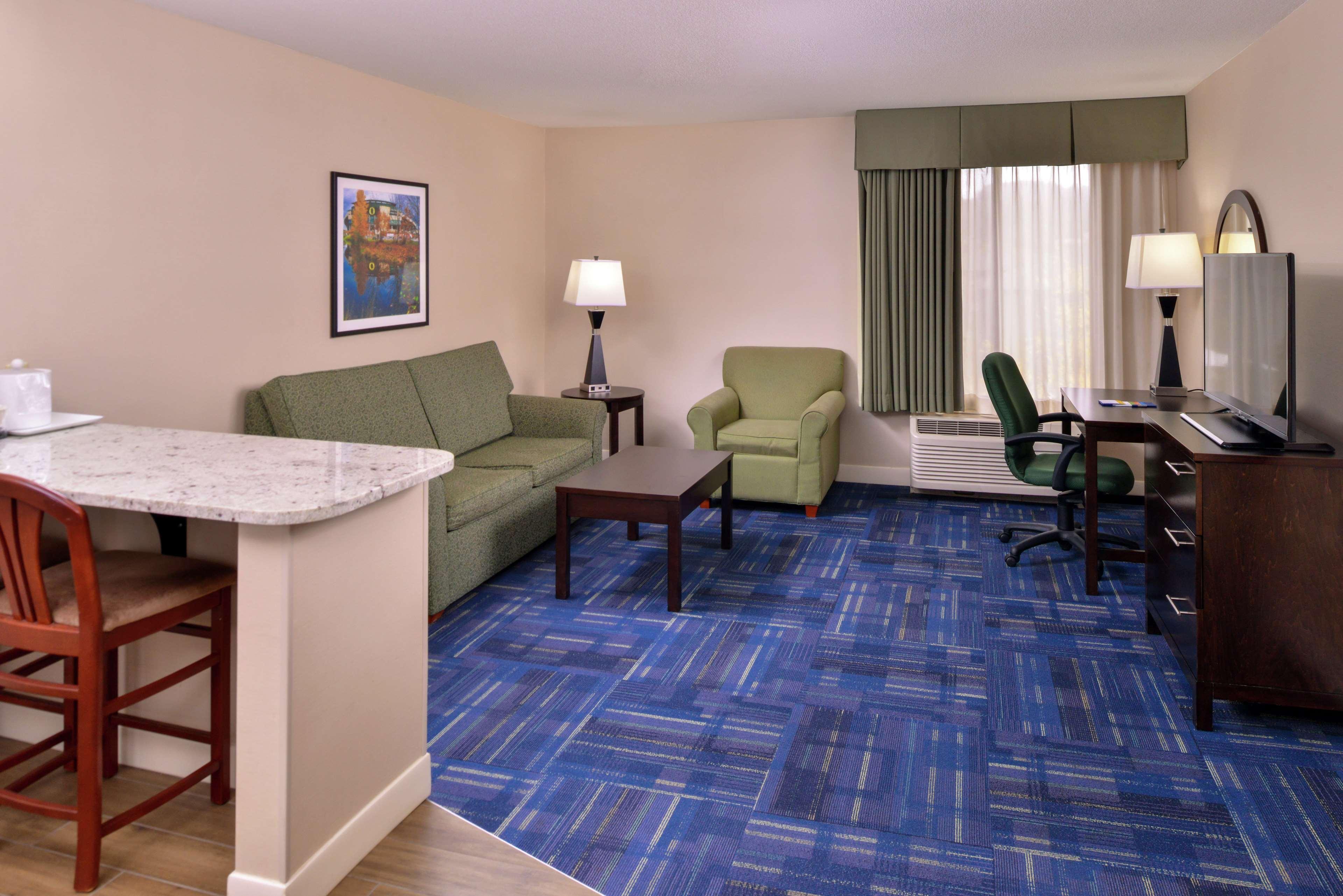 Hampton Inn Eugene Exterior photo