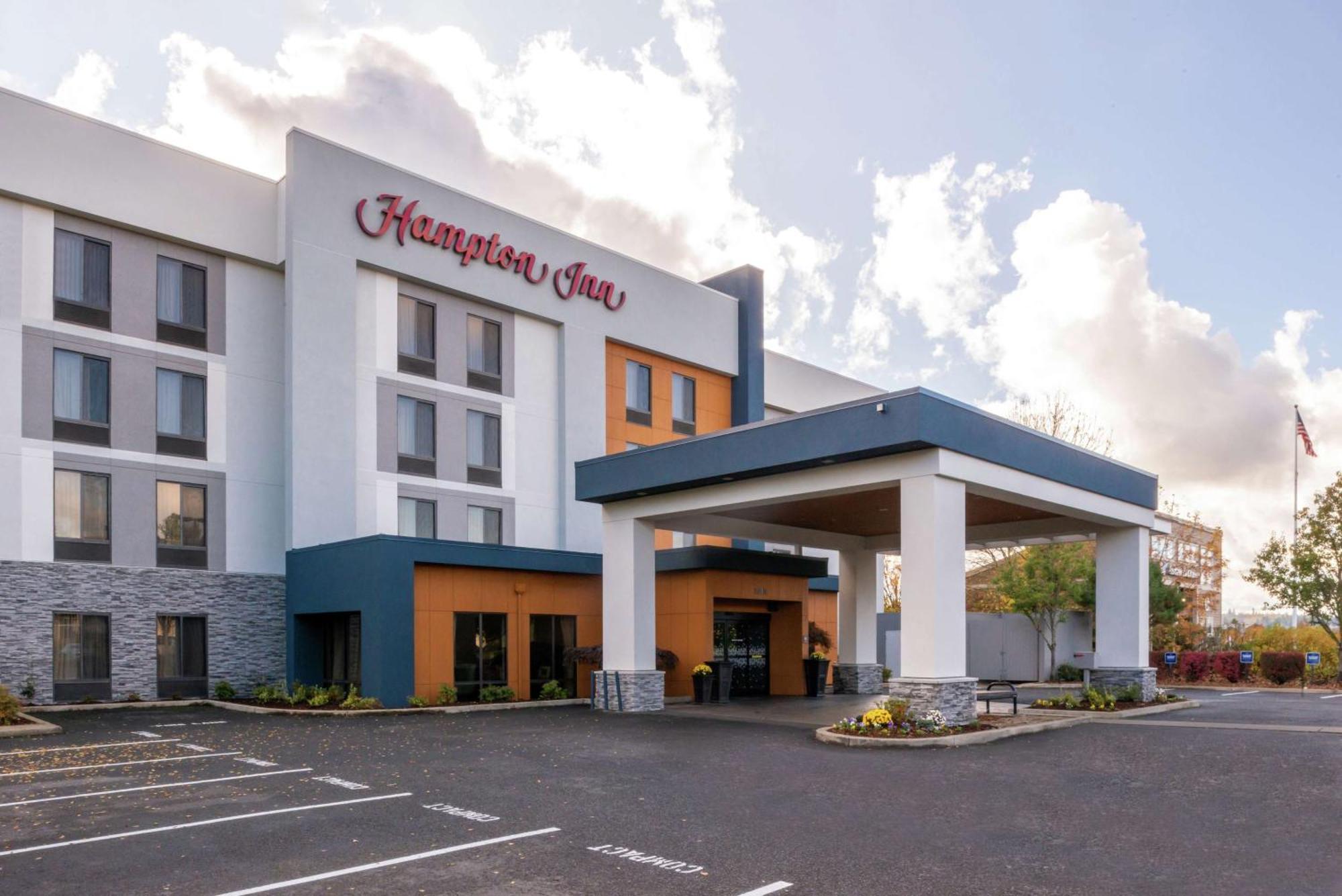 Hampton Inn Eugene Exterior photo