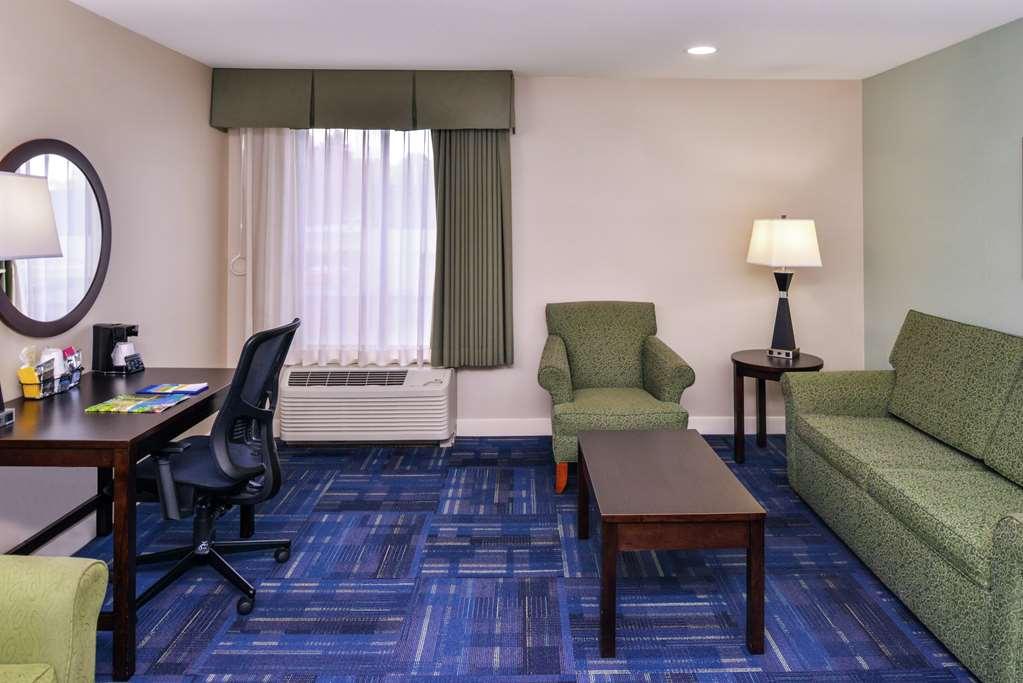 Hampton Inn Eugene Room photo